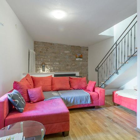 2 Bedroom Stunning Home In Bale Exterior foto