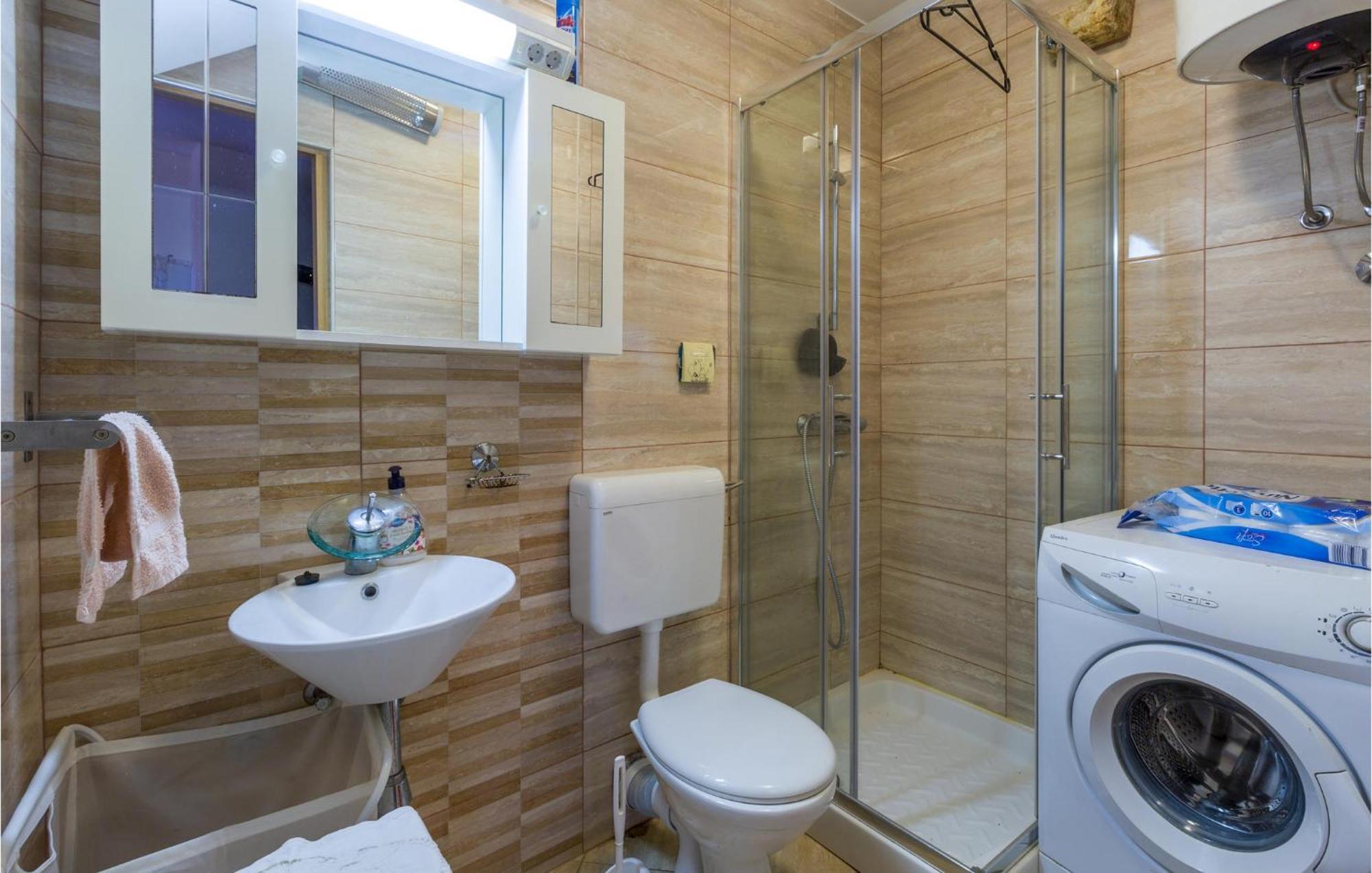 2 Bedroom Stunning Home In Bale Exterior foto
